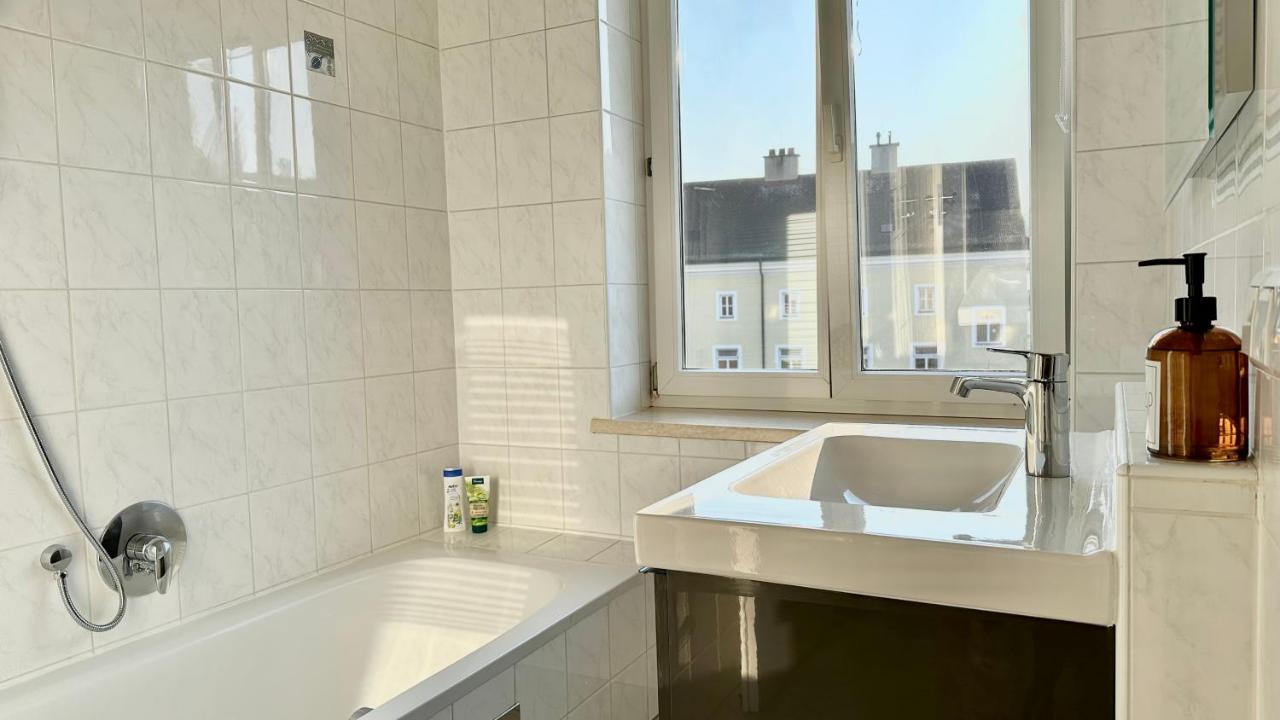 Homely Stay Apartment 2 ซังคท์เพิลเทน ภายนอก รูปภาพ
