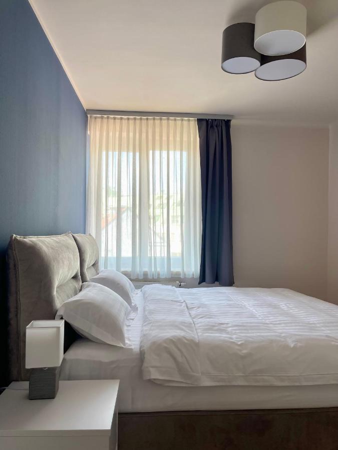Homely Stay Apartment 2 ซังคท์เพิลเทน ภายนอก รูปภาพ